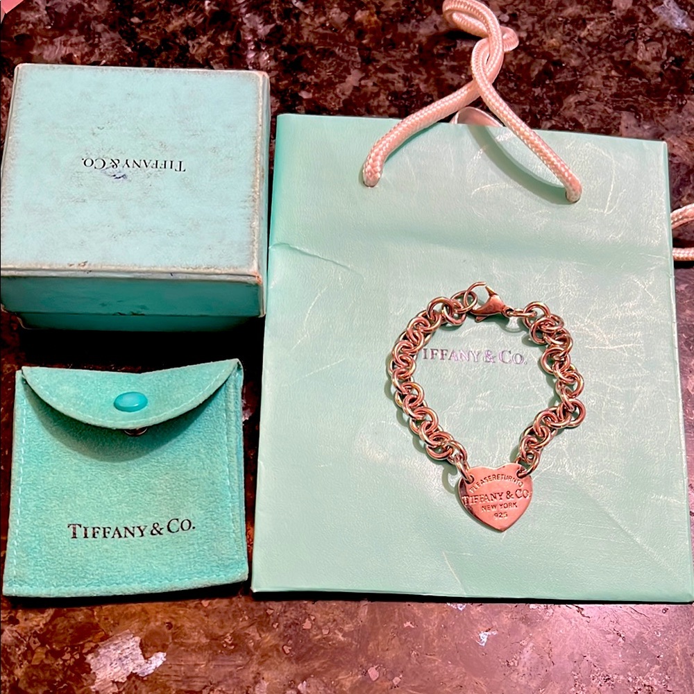Tiffany & Co. Silver Bracelet with Heart Charm good condition